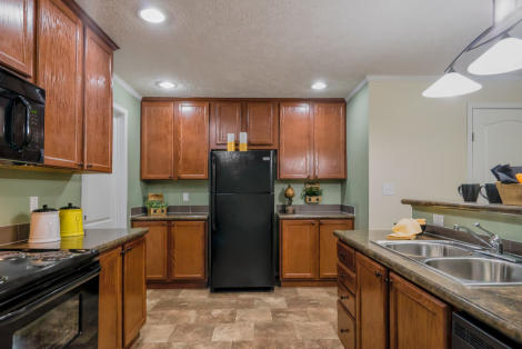 "Mansion Singlewide Series" Plan 8076