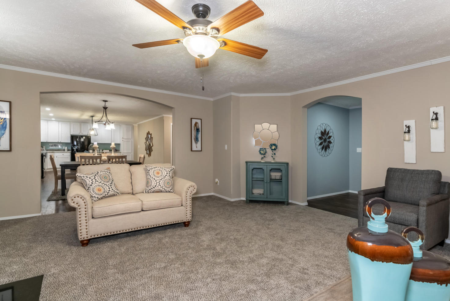 "The Whispering Creek" Plan 583258, Mansion Elite Sectional