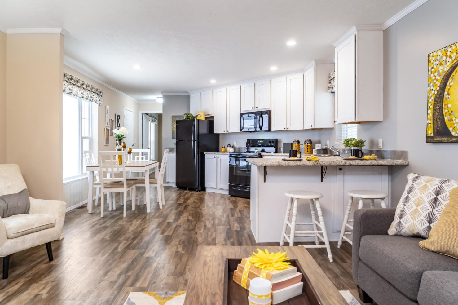 "Mansion Singlewide Series" Plan 8085, 16 x 76, 3 BR, 2 Bath